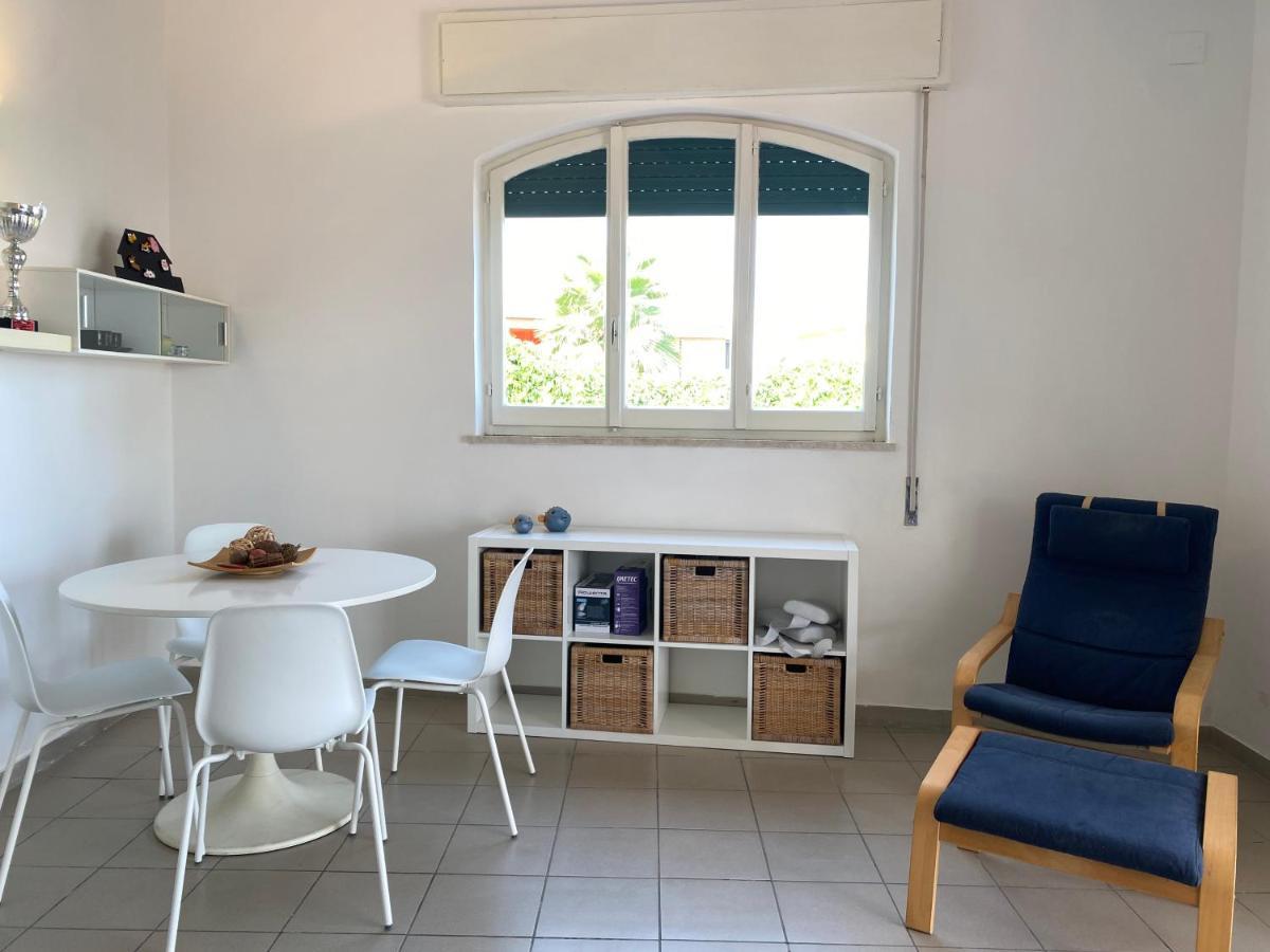 Villa Titti Residence La Bussola Fontane Bianche Esterno foto