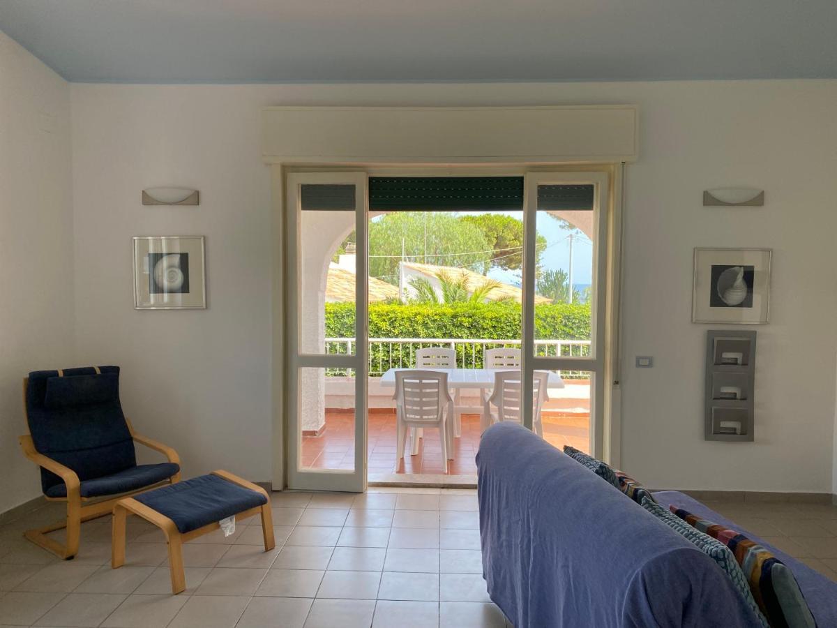 Villa Titti Residence La Bussola Fontane Bianche Esterno foto